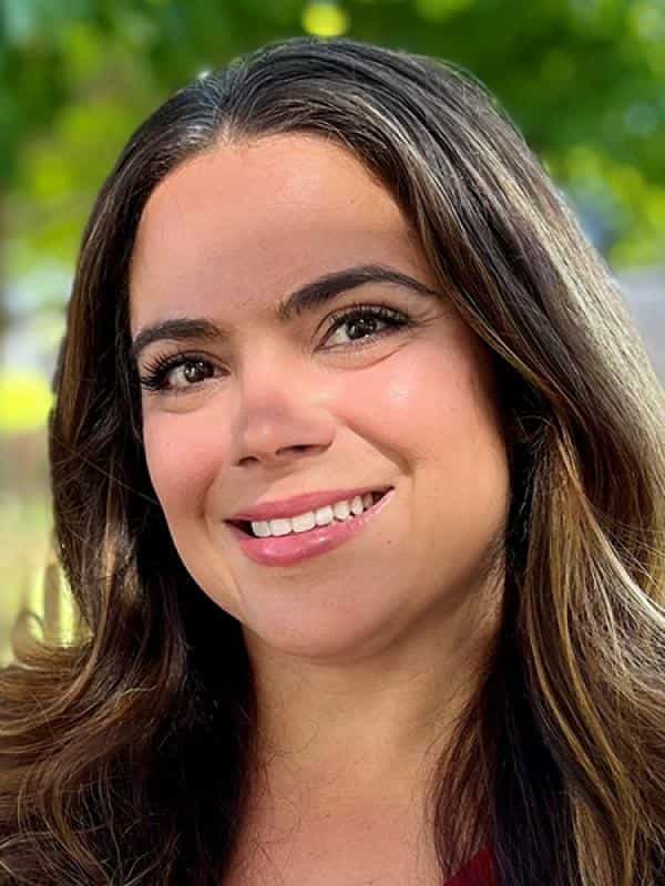 Vivian Valencia Vice President of Customer Care and Fulfillment